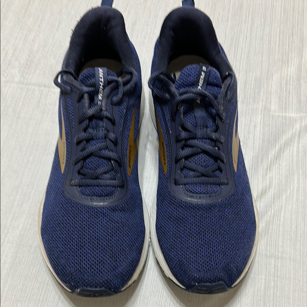 Brooks Blue and‎ Gold Athletic Sneakers with Sleek Design - Picture 2 of 12